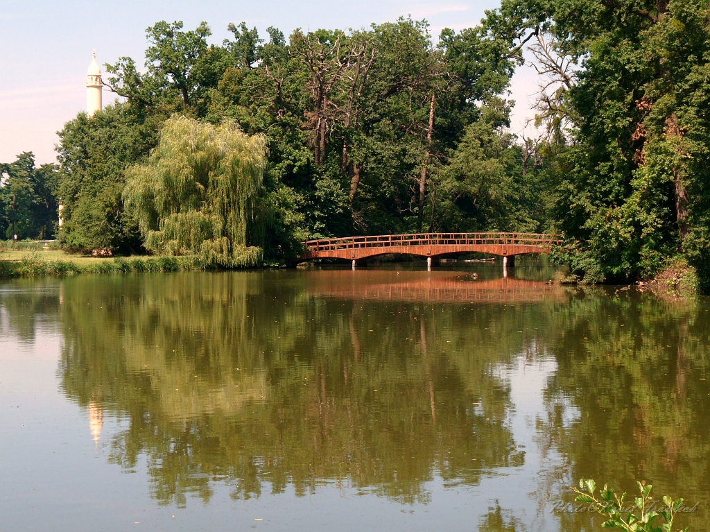 Zamecky park v Lednici 04.jpg